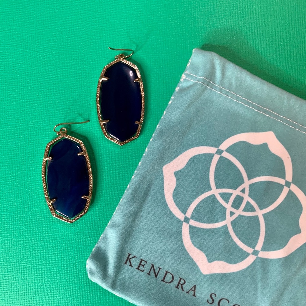 Kendra Scott Danielle earrings